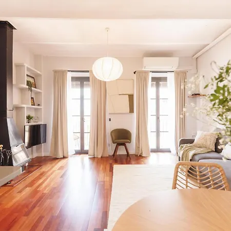 Apartment Bravissimo Nou Del Teatre, With Panoramic Views *