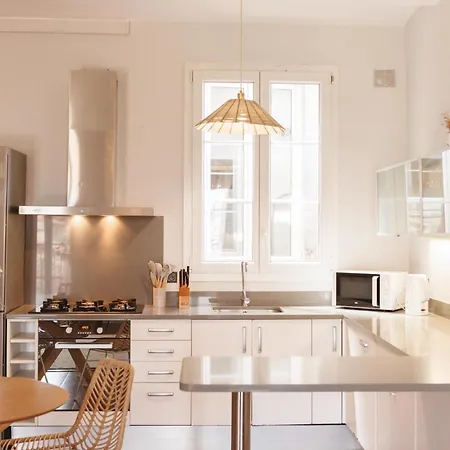 Apartment Bravissimo Nou Del Teatre, With Panoramic Views
